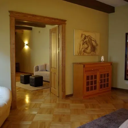 皮里艾斯公寓 公寓 *